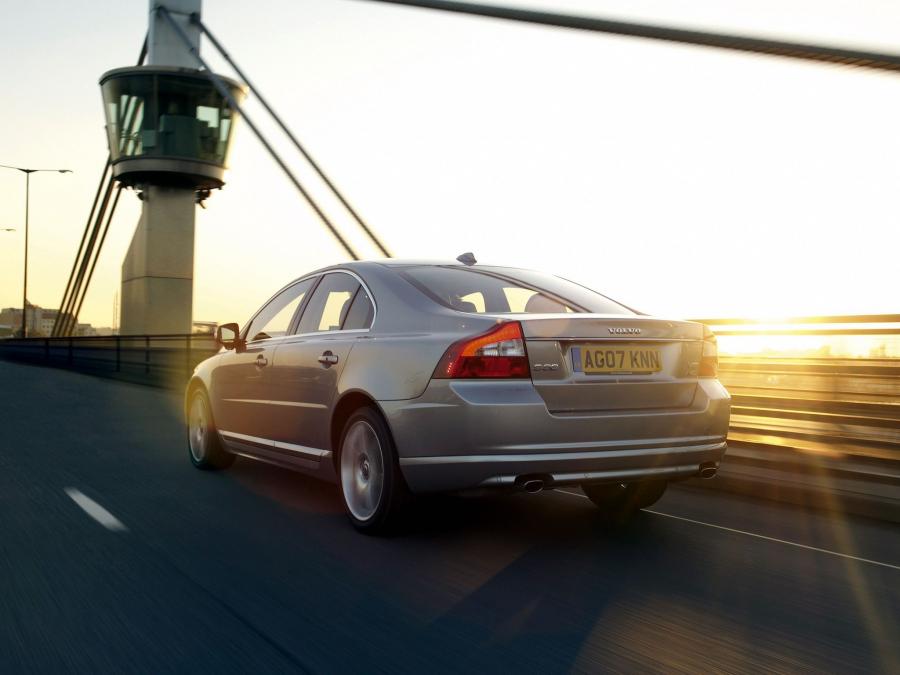  Volvo S80 2006 года  (UK) (фото 13 из 14)